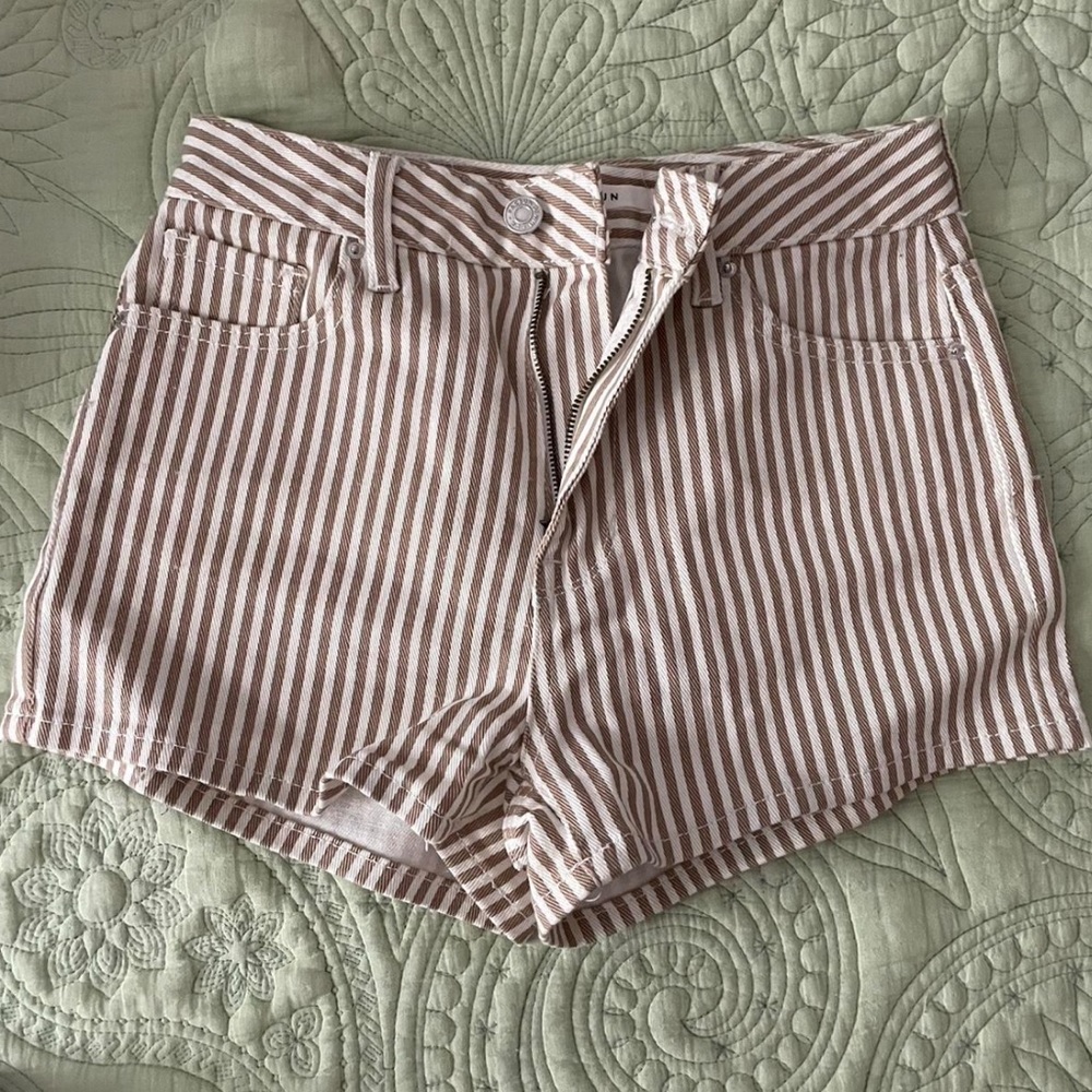 PacSun High Waist Pin Stripes Shorts - Brown & White